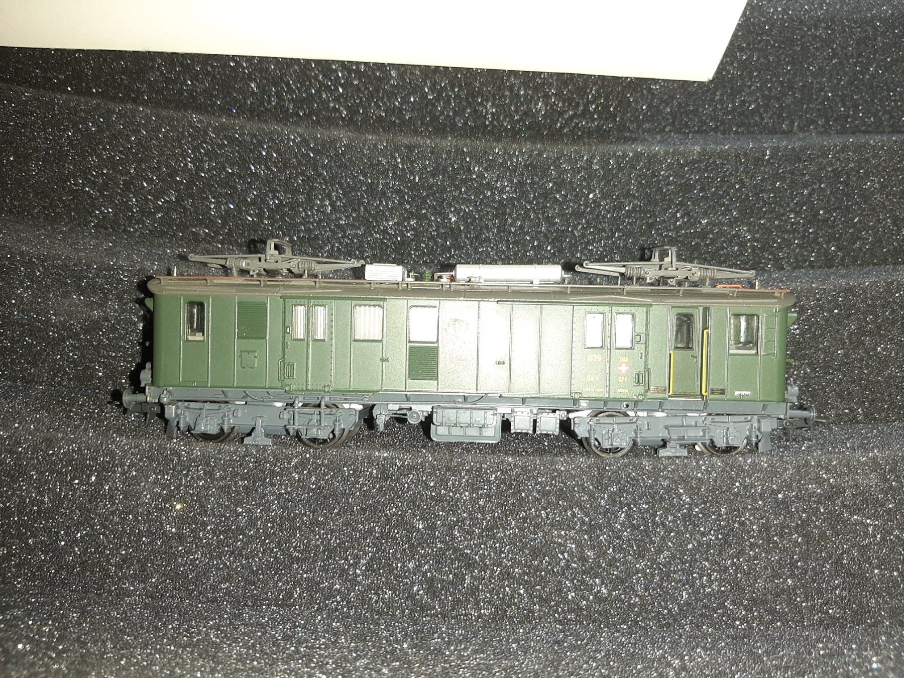 Roco Modelleisenbahnen: ROCO 43950 DE 4/4 SBB – Gebraucht aus Avully von RIVALIS 1