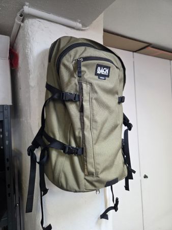 Bach Bike2B Rucksack Olive – Top Zustand mit Raincover