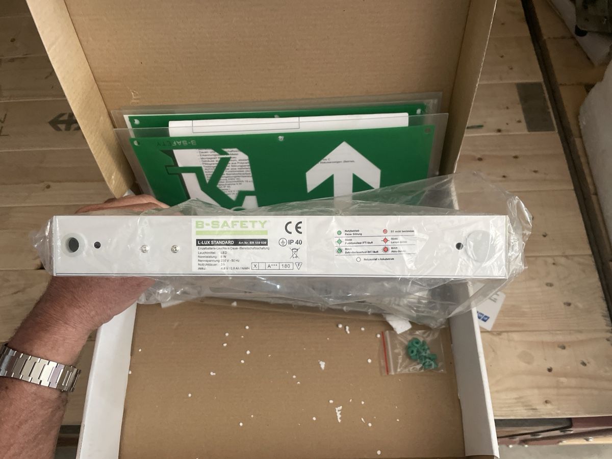 Lampade: Rettungszeichenleuchte L-Lux – Nuovo e nell'imballaggio originale da Olten venduto da sprusi 4