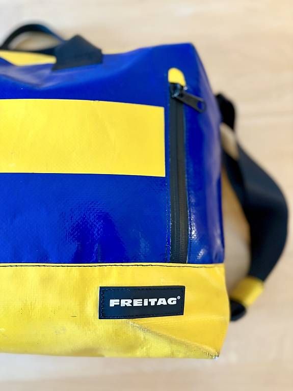 Borse: FREITAG Umhängetasche, Gelb/Blau – Usato da Samedan venduto da sroo 2