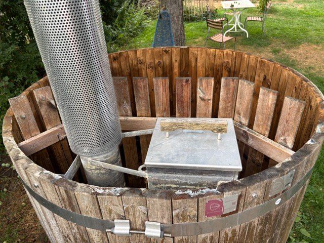 Whirlpool: Hotpot / Badefass / Hottube 170cm – Usato da Biberist venduto da nic_87l5 5
