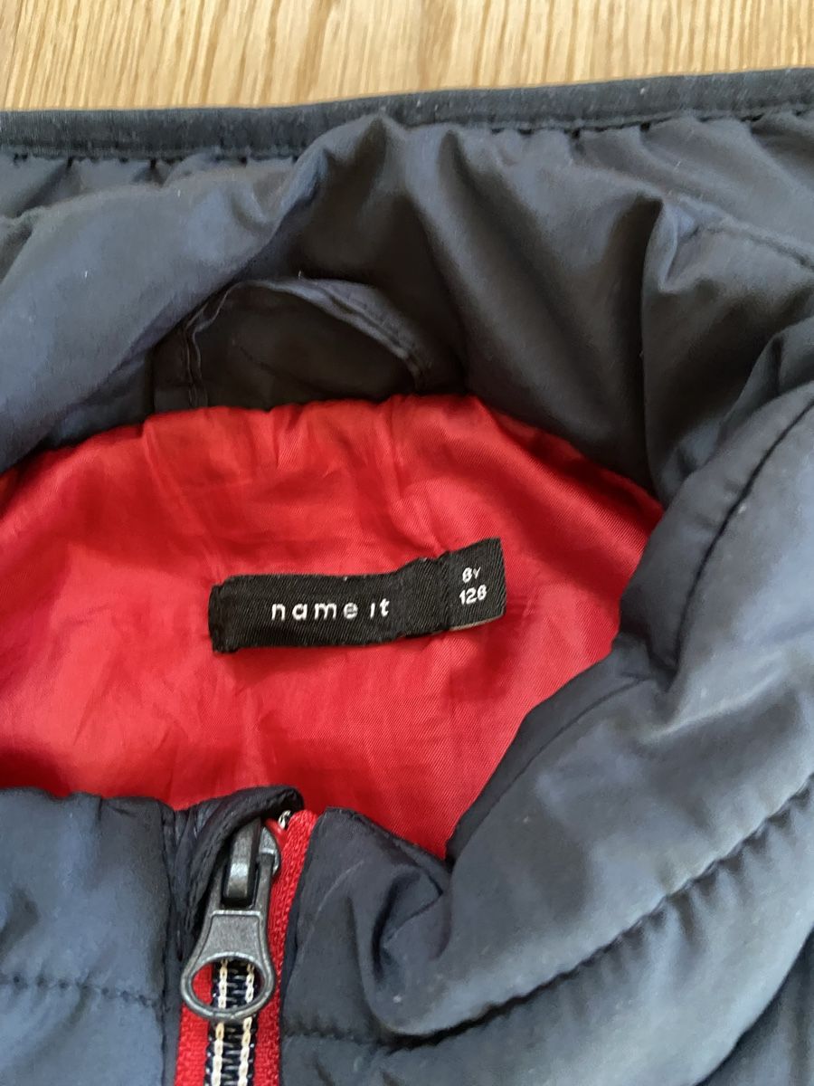 Sonstige Jungenkleidung: Gilet Gr. 128 – Gebraucht aus Lützelflüh-Goldb von N.H. 2
