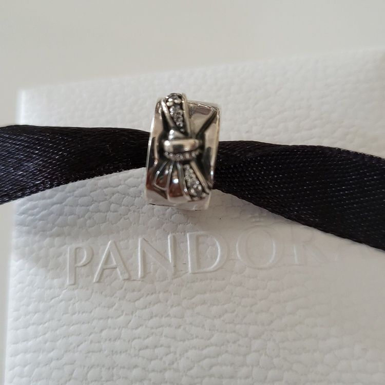 Pandora charm original