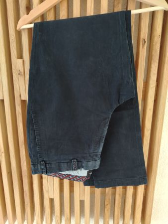 Hochwertige Herren Chinos von HILTL