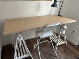 IKEA kompletter Schreibtisch / Atelier / Büro / Zubehör