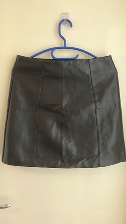 New Look Lederrock, Schwarz, Gr. L – Top Zustand!