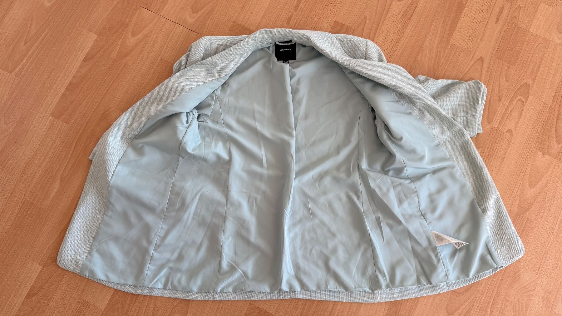 Vero Moda Jacken: Blazer - VERO MODA eisblau Gr. 42 mit geschoppten Ärmeln – Gebraucht aus Winterthur von Secondhand-Family 4