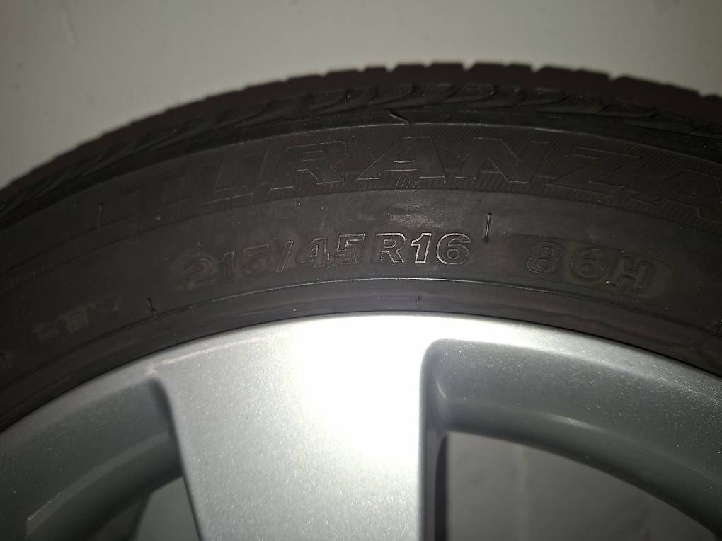 Pneus & Kompletträder: Skoda Rapid Räder 215/45 R16 – Gebraucht aus Klingnau von mar_gq5p 2