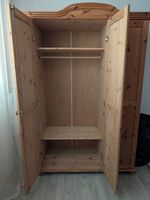 Massivholz-Kleiderschrank im Landhausstil  Top Zustand!