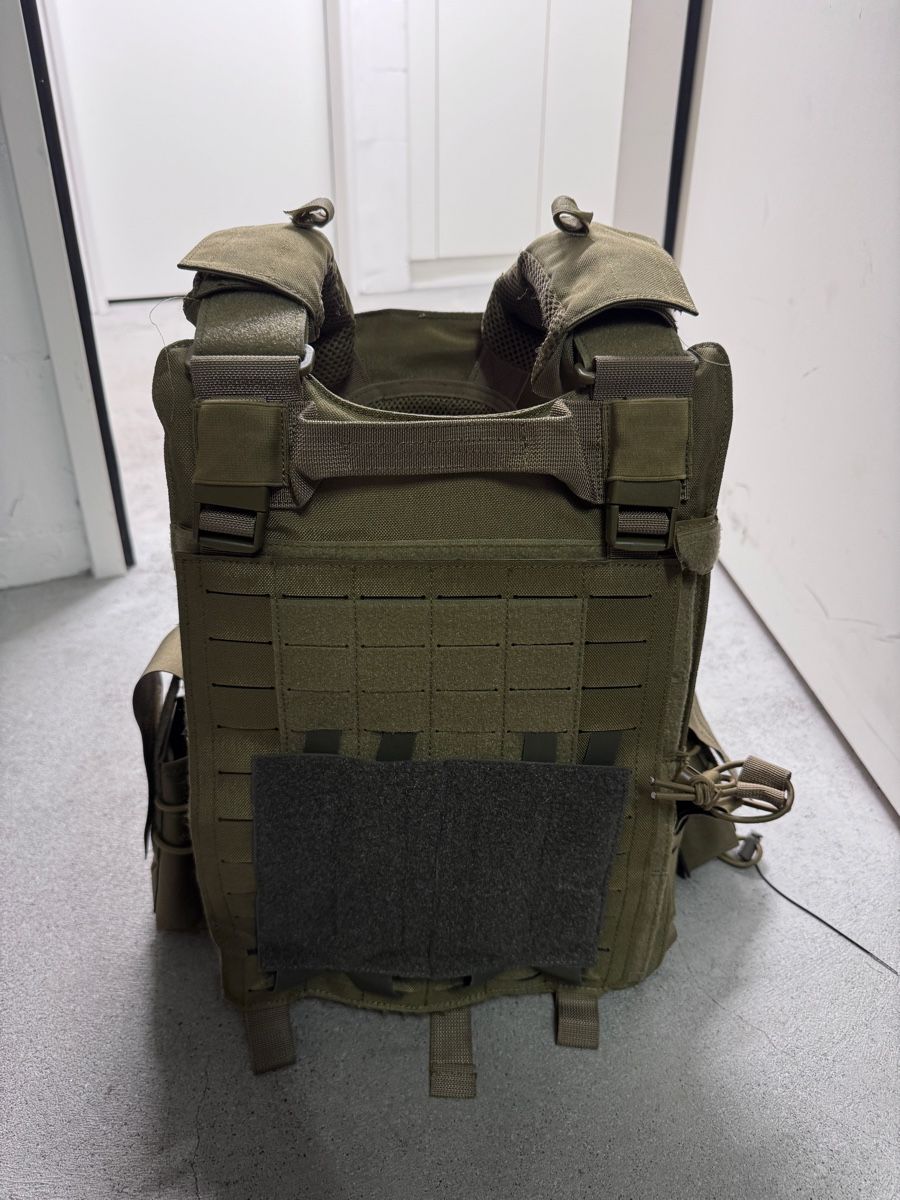Uniformi: Plattenträger kit vollausstattung – Usato da Wetzikon ZH venduto da bos_7dbr 1