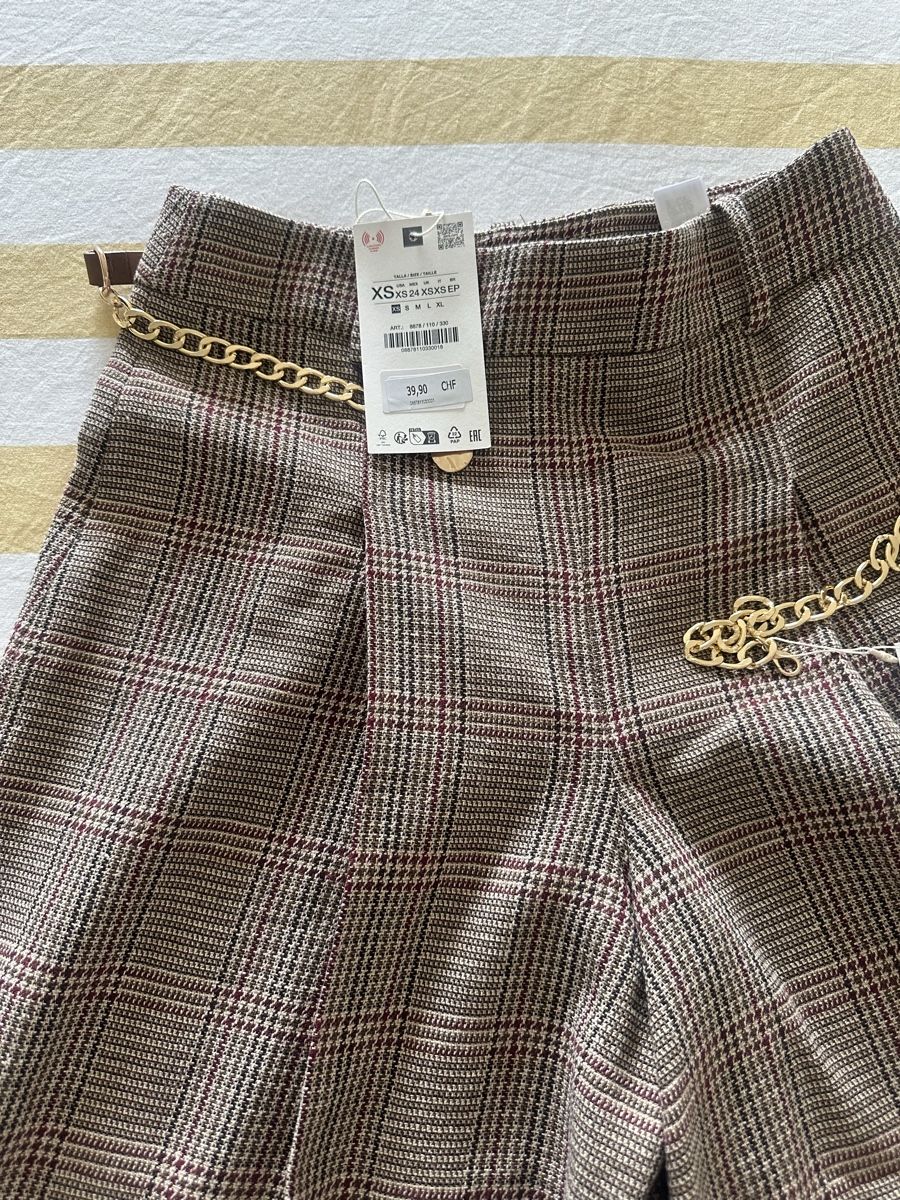 Zara Hosen: Long Bermudas with belt  – Neu und originalverpackt aus Buchrain von Franciscacsousa 1