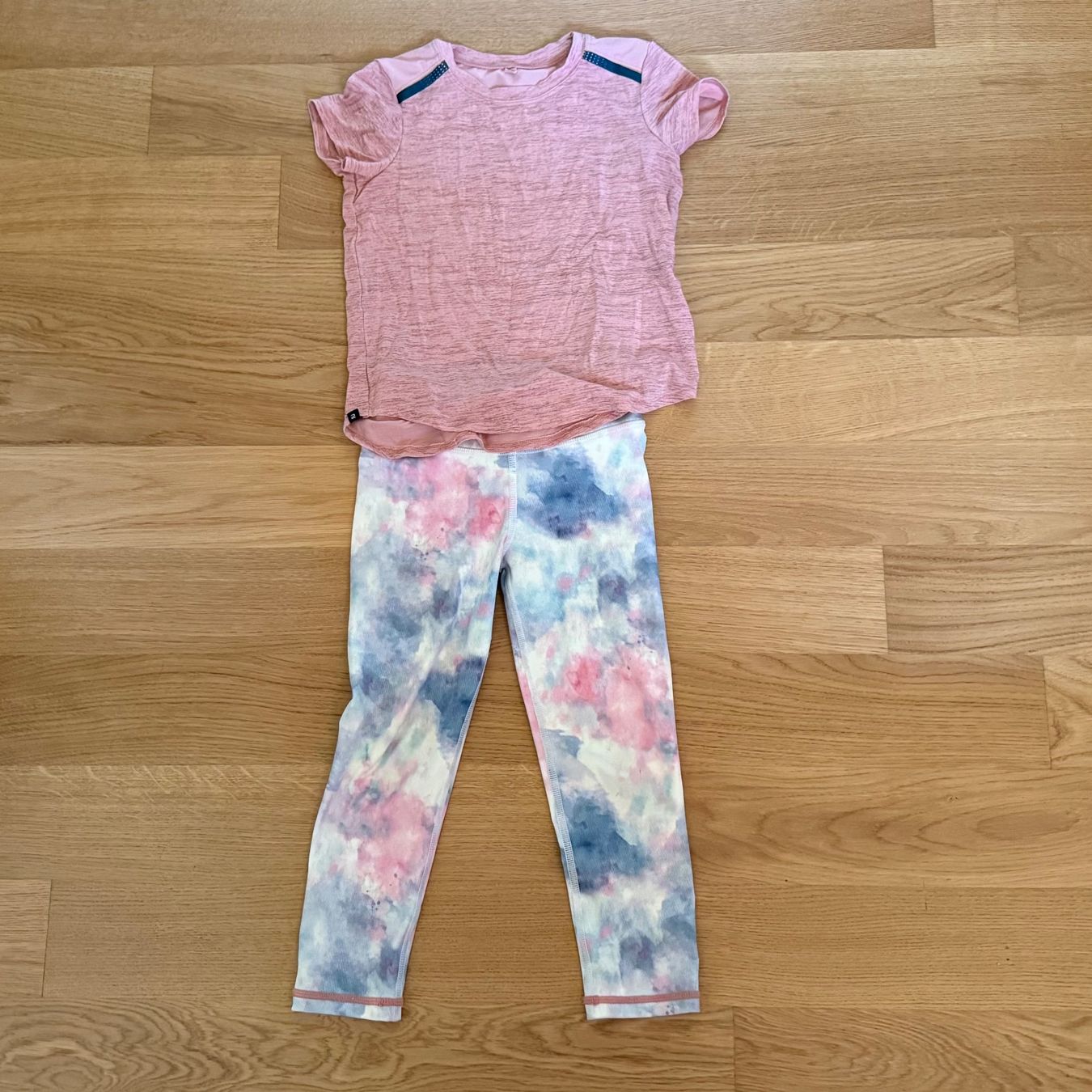 Lotti & Set di vestiti: Schöne Mädchenkleider Gr 104 – Usato da Stalden (Sarnen) venduto da marlen_g 2