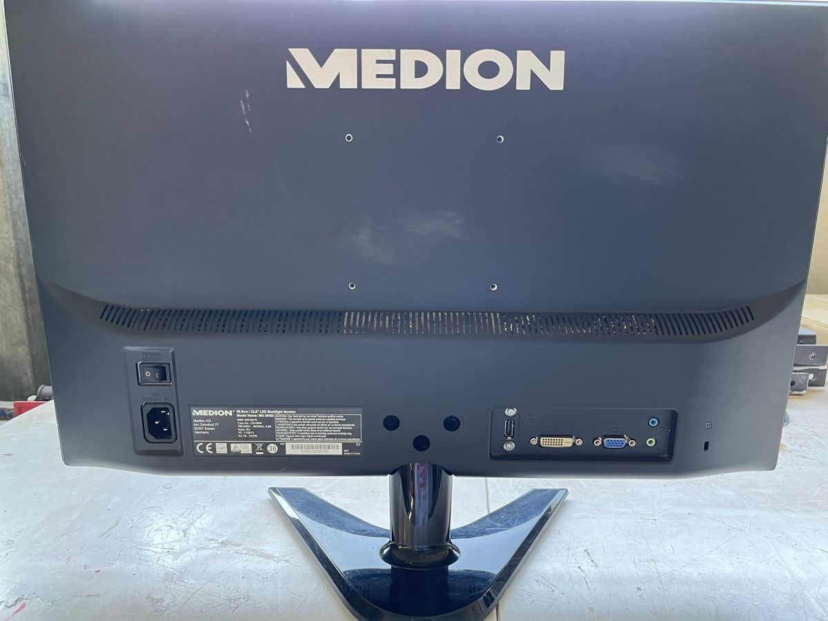 Medion Monitor: Medion PC Bildschirm – Usato da Sumiswald venduto da Beragi 1