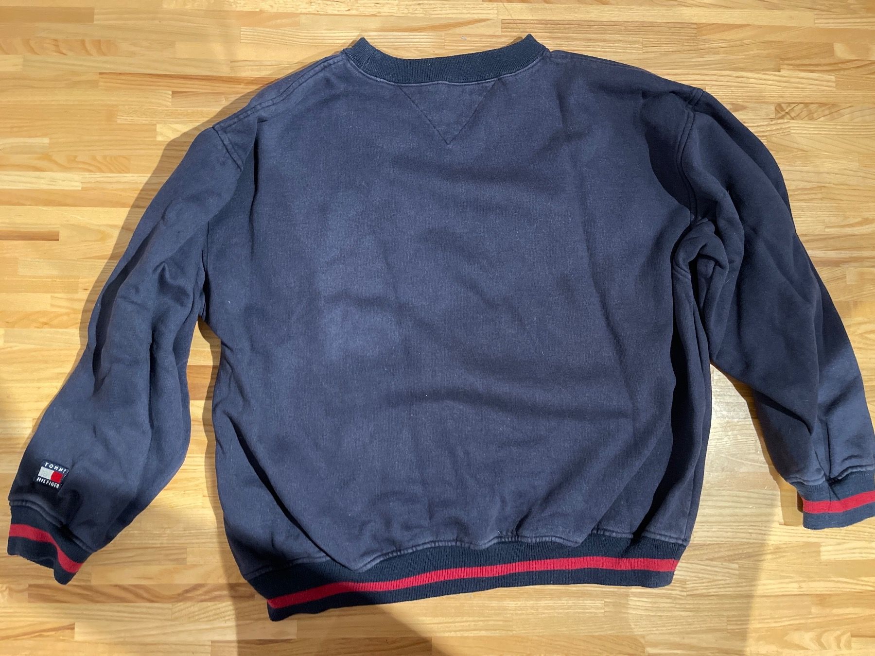 Tommy Hilfiger Pullover & Sweatshirts: Pullover Hilfiger Grösse M – Neu und originalverpackt aus Wettingen von Kawasaki987 1