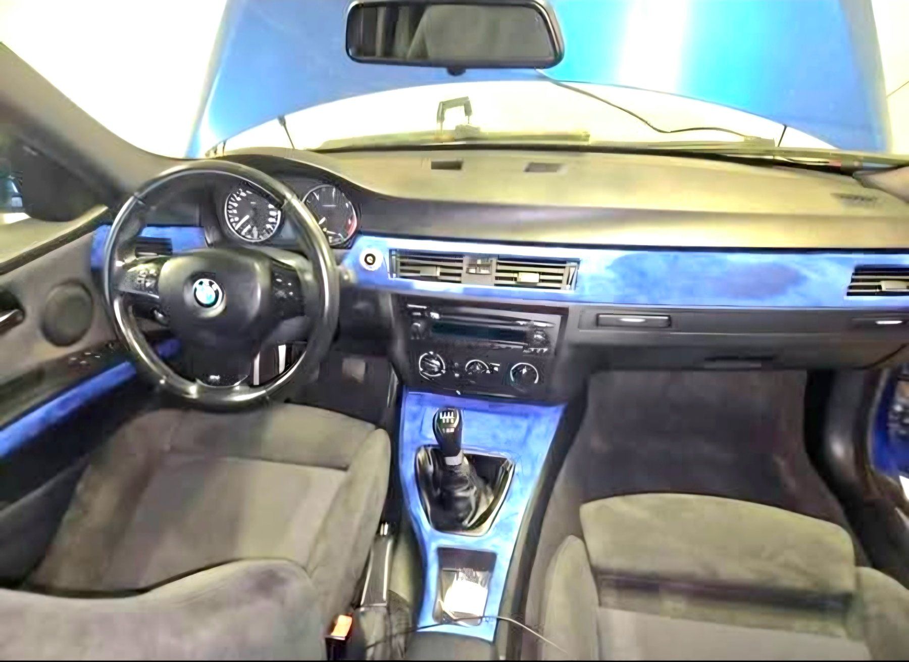 BMW Automobili: BMW 320d Touring ab 1.- – Usato da Illnau venduto da delacruz18 5