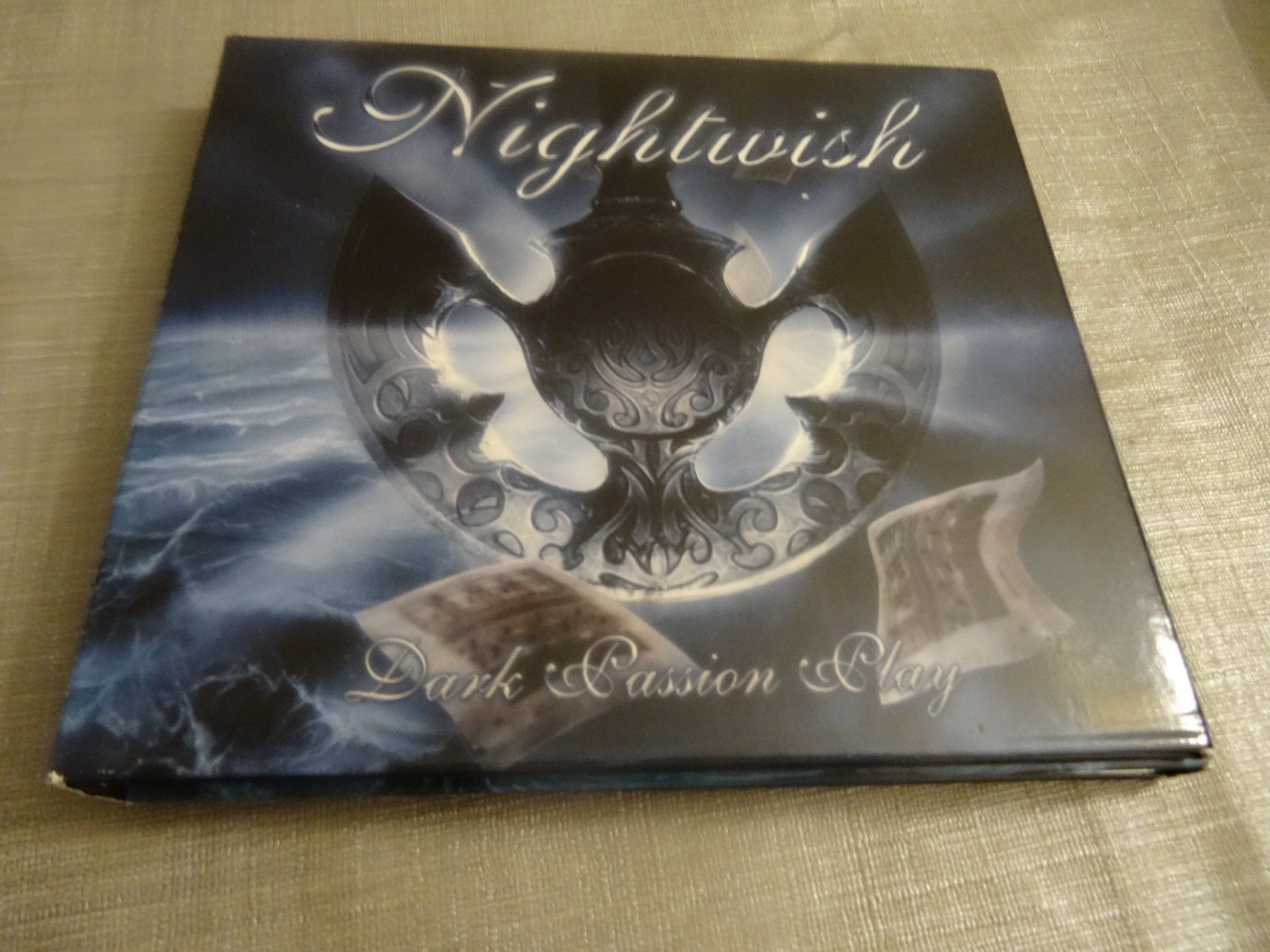 CD: Nightwish - Dark Passion Play - CD – Usato da Olten venduto da Disc-Ausverkauf