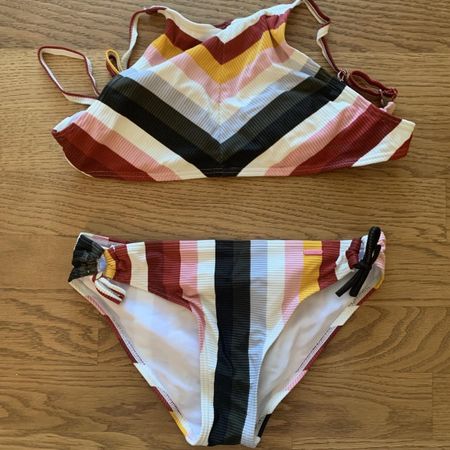 Bikini gestreift Grösse S gebrauchter Zustand
