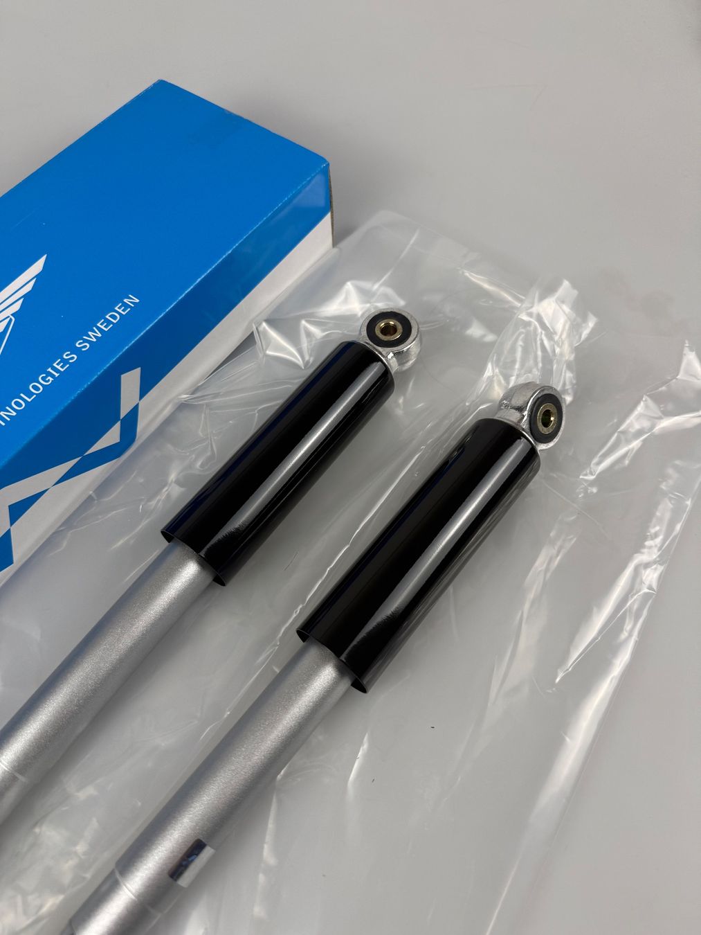 Puch Cyclomoteurs: Stossdämpfer neu 300mm Mofa – Neuf avec emballage d'origine à Hallau par mofaplus 1
