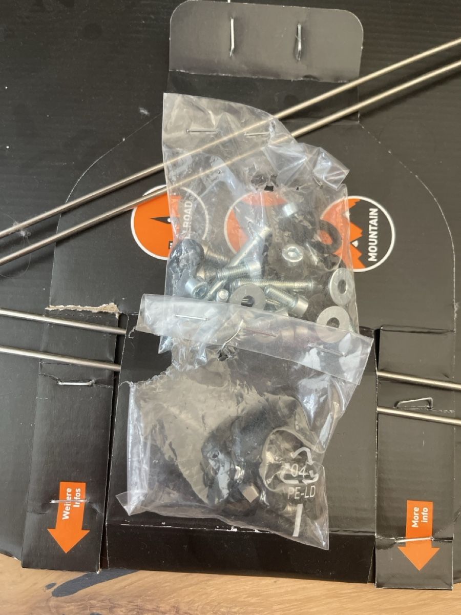 Sks Pezzi di ricambio: SKS BLUEMELS BASIC 26" 60 BLACK - Nur Heckschutzblech – Nuovo e nell'imballaggio originale da Züberwangen venduto da RoBsELl 3