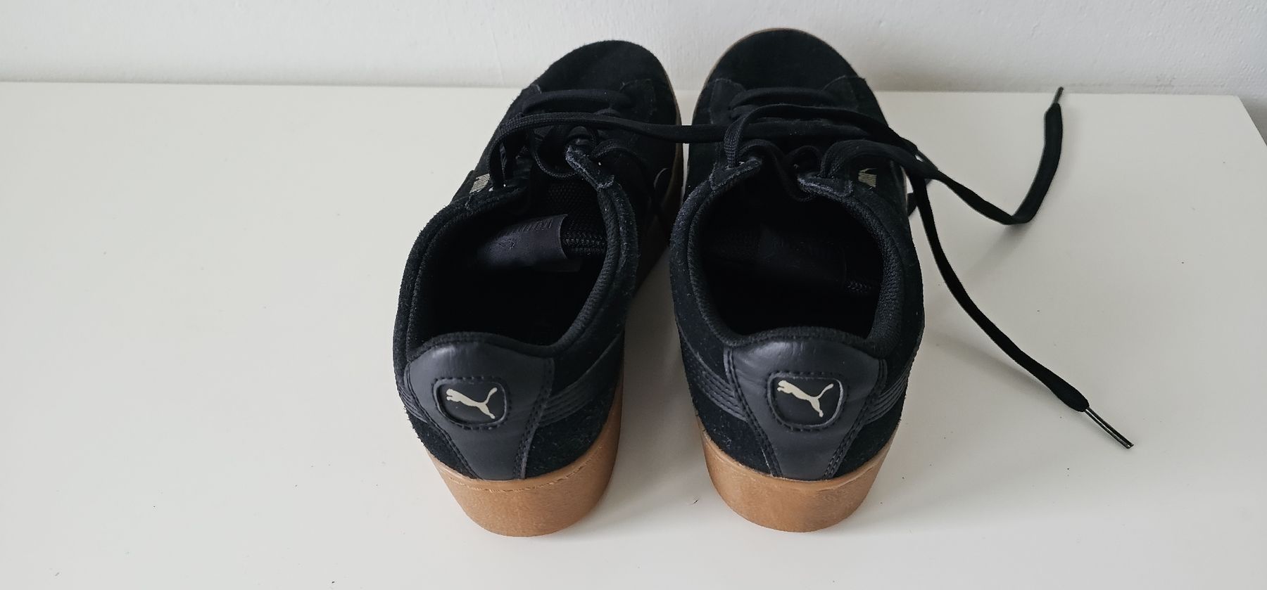 Puma Damenschuhe: Wildleder Sneaker Puma Gr 39 schwarz – Neu und originalverpackt aus Luzern von TausendD 3