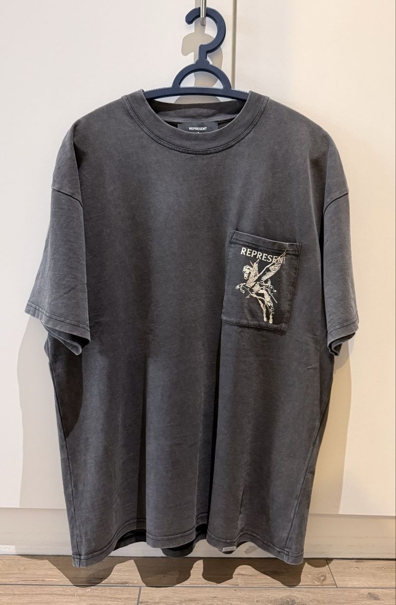 Represent T-shirt: T-shirt Represent M – Nuovo (secondo la descrizione) da Savièse venduto da Cedric007 1