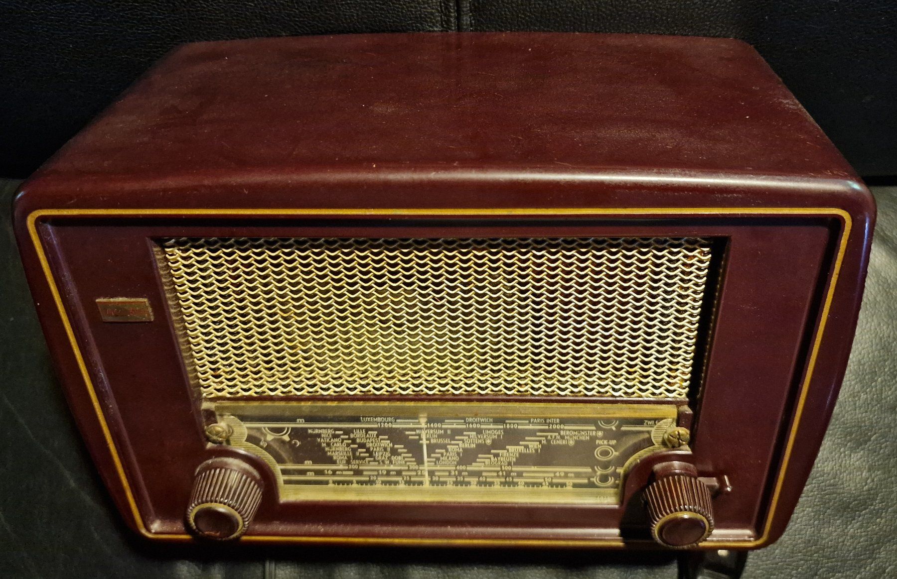 Radio: Vintage Art Deco Radio – Usato da Froideville venduto da Sliop 1