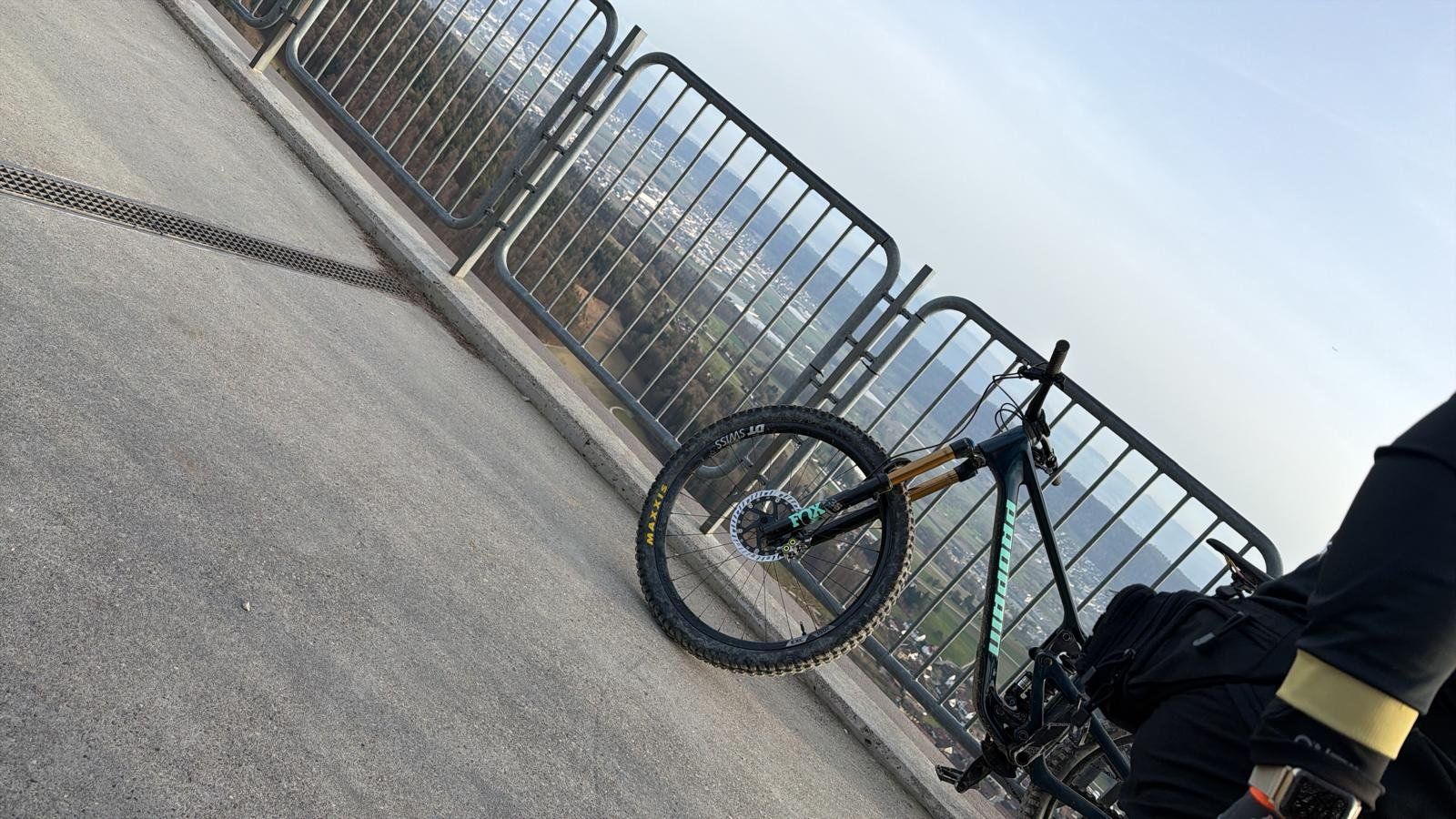 Propain Velos: Propain CF Carbon 2023 – Gebraucht aus Dällikon von Sergio.rebelo 4