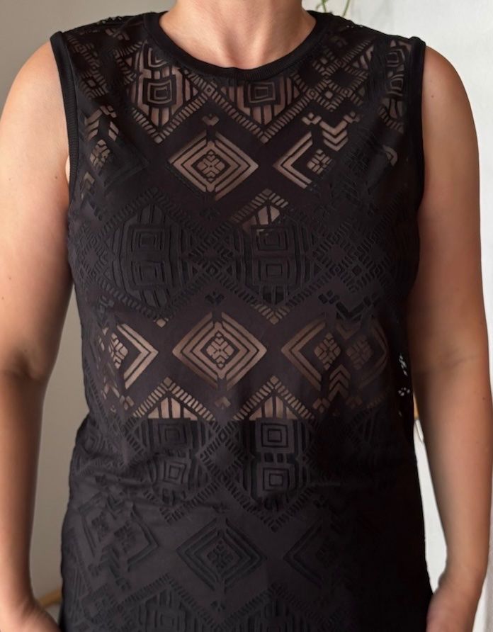 Vero Moda Top: Damentop von VERO MODA, Gr. M, BRIEFVERSAND – Usato da Bassersdorf venduto da TB01011