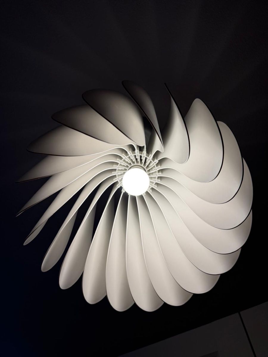 Kronleuchter & Deckenlampen: Lampe – Gebraucht aus Spiez von Hysvenu