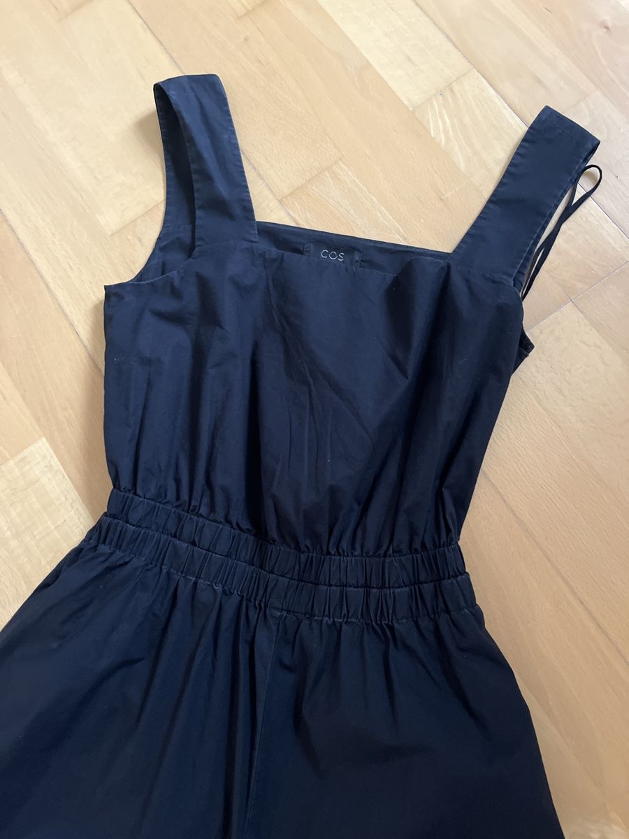 Cos Jumpsuits: Overall Cos mit Cut out – Gebraucht aus Kilchberg ZH von  1