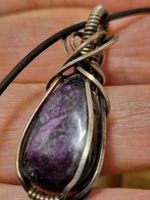 PENDENTIF en PURPURITE, fil argent