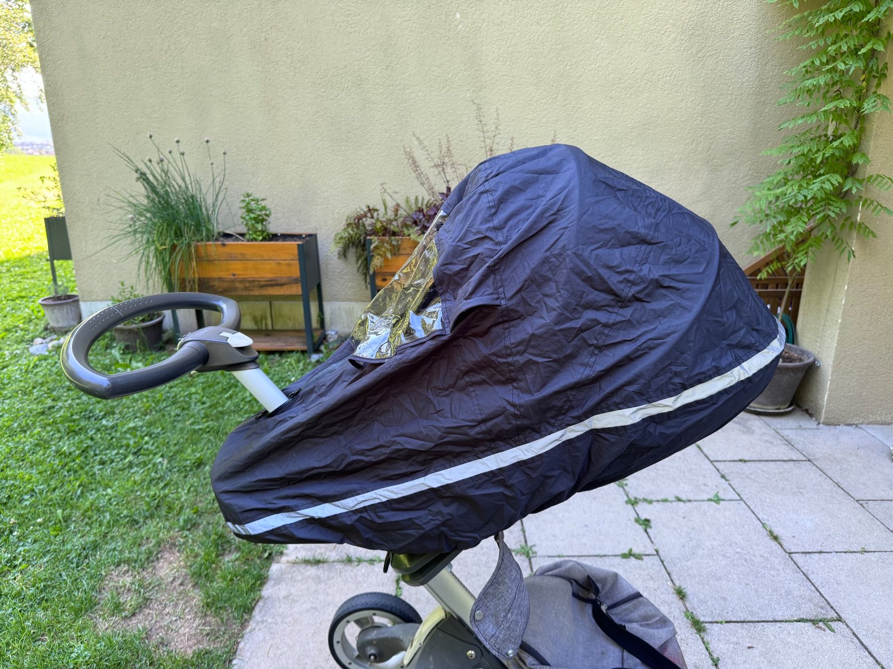 Stokke Poussette: Stokke Regenhülle – D'occasion à Jona par tambuehl01