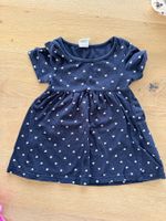 h&m Babykleid Gr 74 blau mit weissen Herzen