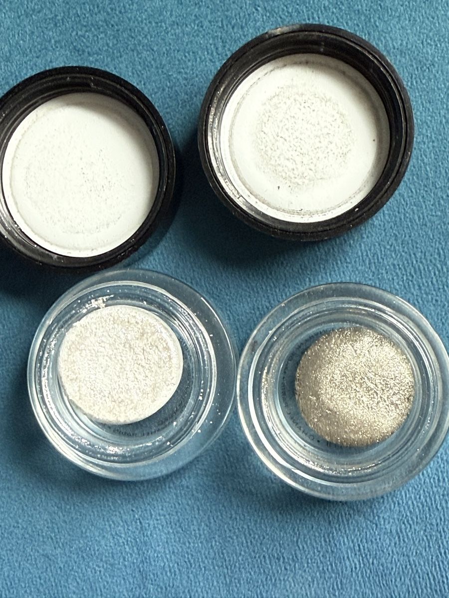 Chanel Make-up: Chanel eye shadows – Usato da Zürich venduto da Yuece 2