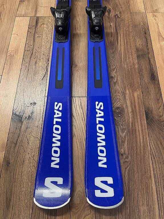 Skis: Salomon S/Race 8 – Gebraucht aus Appenzell Meister. von tho_7vk8 2