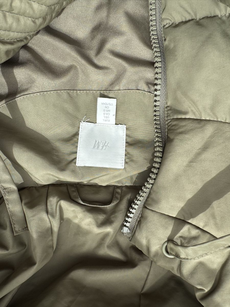 H&M Gilet & Giacche senza maniche: Steppweste Olive grün – Nuovo (secondo la descrizione) da Horgen venduto da st2606 1