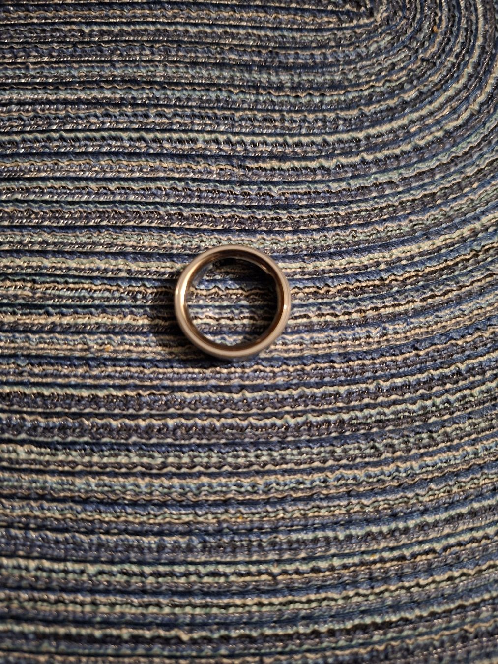 Oura Anelli: Oura Ring 4, neuwertig, Grösse 10! – Nuovo (secondo la descrizione) da Marbach LU venduto da antanarivo
