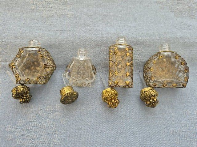 Flaconi: Flacons aus weissem Glas – Usato da Basel venduto da Dylan1994