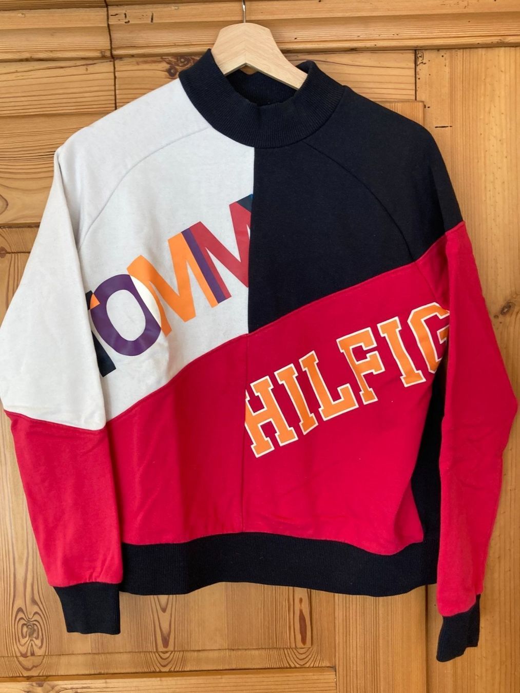 Tommy Hilfiger Maglioni & Felpe: Tommy Hilfiger Pullover für Mädchen, Gr. 176 – Usato da Gebenstorf venduto da Pphizi