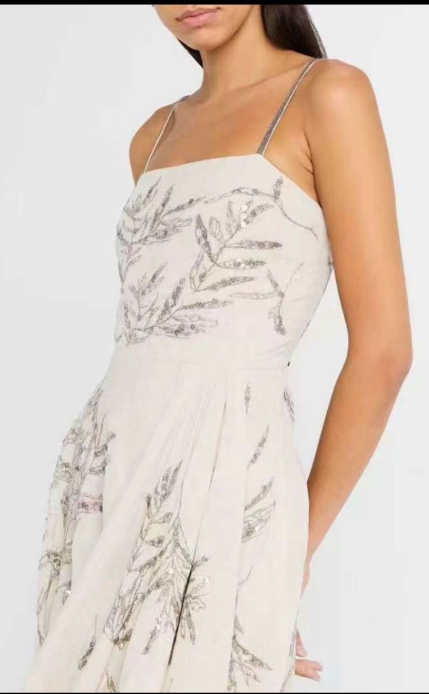 Kleider: Wunderschönes Kleid mit Stickmuster und Pailetten – Gebraucht aus Reigoldswil von benja01 2