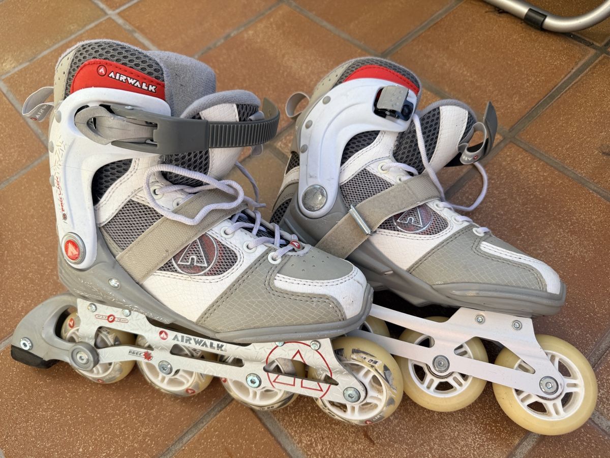 Patins à roul. & inline: Airwalk Pro Lady Inline Skates - Size 37 – D'occasion à Zollikon par 936_7xdb 1