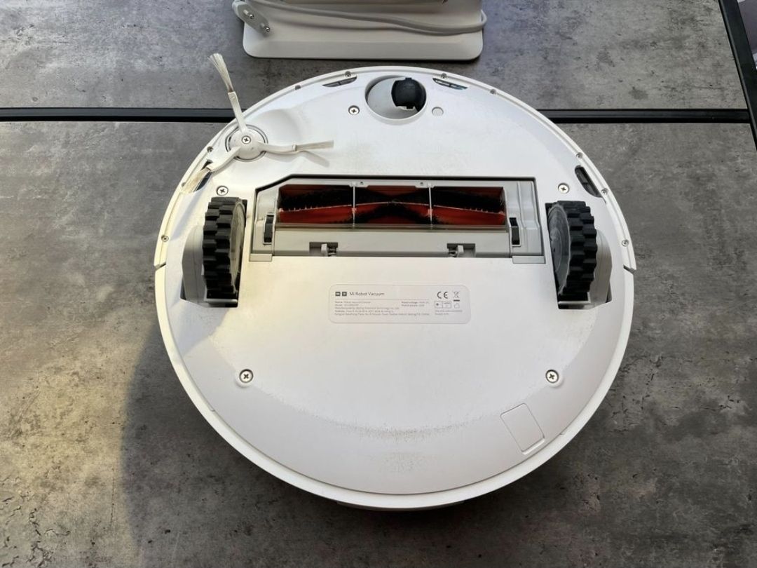 Xiaomi Aspirapolveri & Accessori: Xiaomi Mi Robot Staubsauger – Usato da Schmitten FR venduto da haj_7x6l