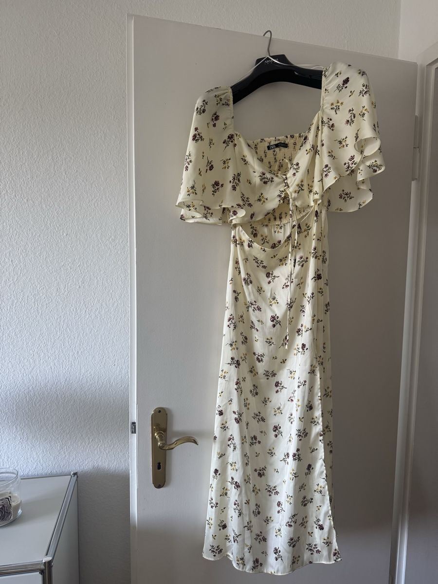 Kleider: Zara Kleid XS – Neu (gemäss Beschreibung) aus Kilchberg ZH von AlynneMaui 1