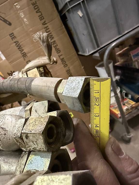 Escavatori: 11 Stk div Hydraulikschläuche ca 140cm lang – Usato da Necker venduto da liq24 5