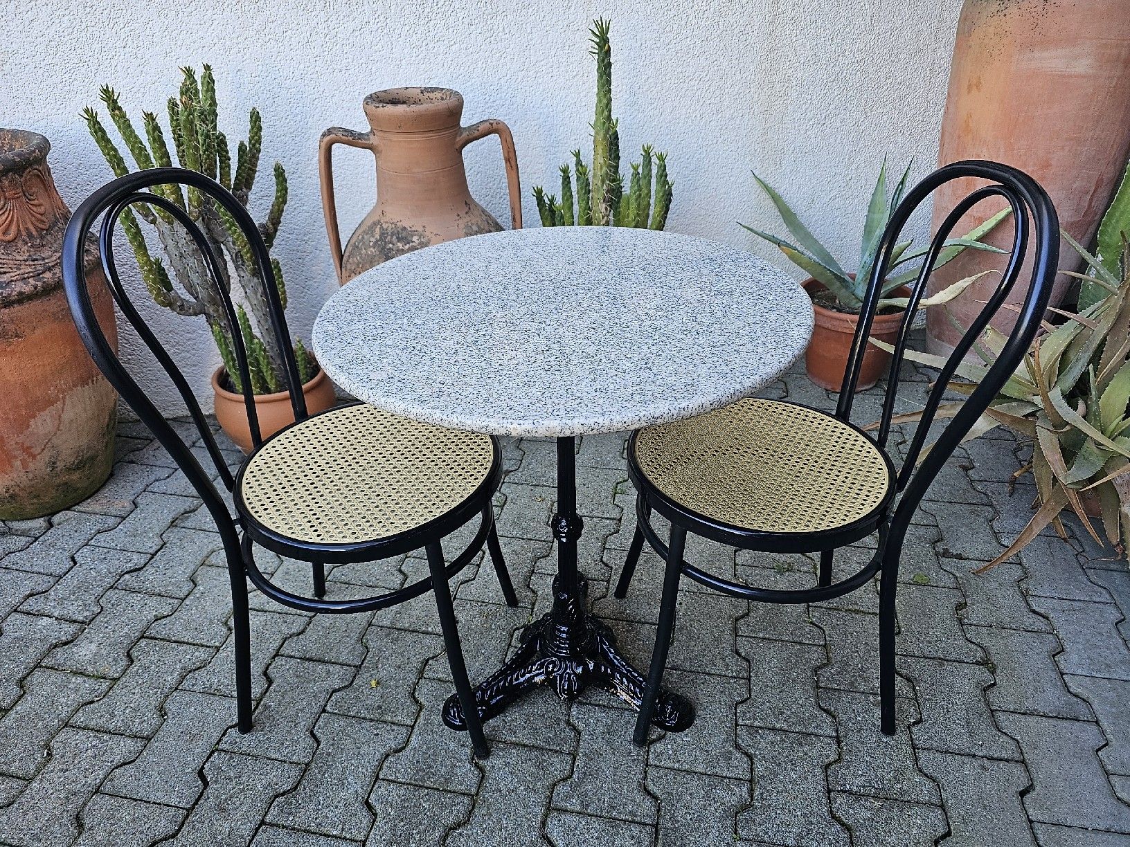 Tavoli: Bistrotisch Granittisch 2 Stühle – Usato da Villnachern venduto da hasta08