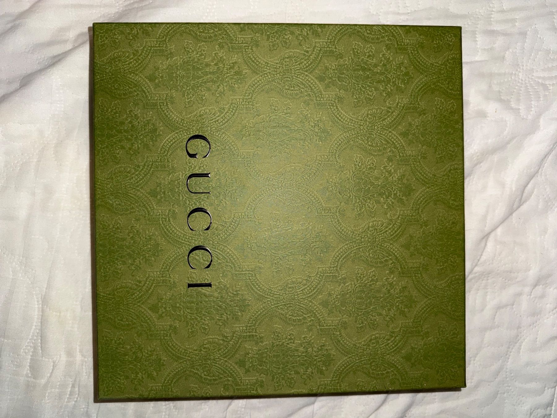Gucci Foulard & Sciarpe: Gucci Schal (mit Verpackung) – Nuovo (secondo la descrizione) da Burgdorf venduto da arn_z8d7 1