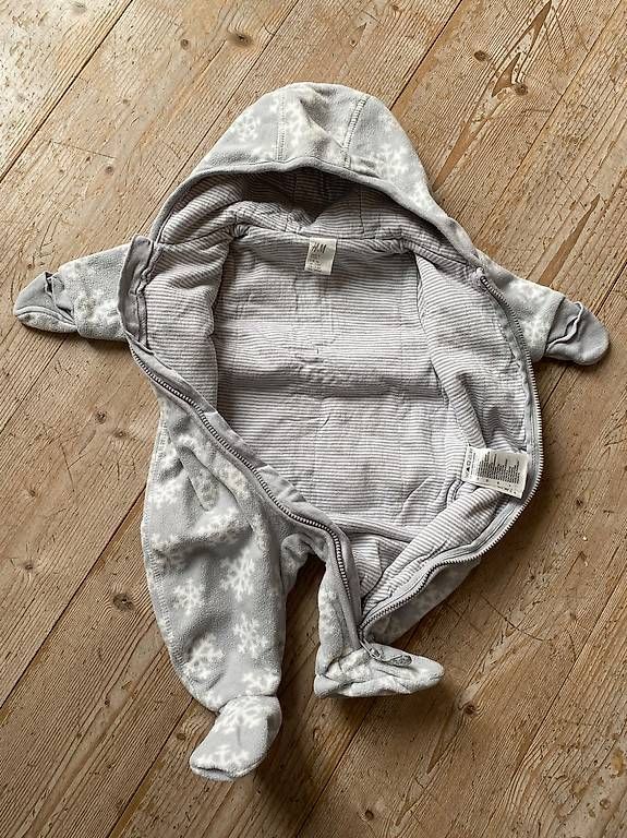 Pigiama & Simili: Baby Einteiler von H&M Gr. 56 – Usato da Solothurn venduto da f.e. 1