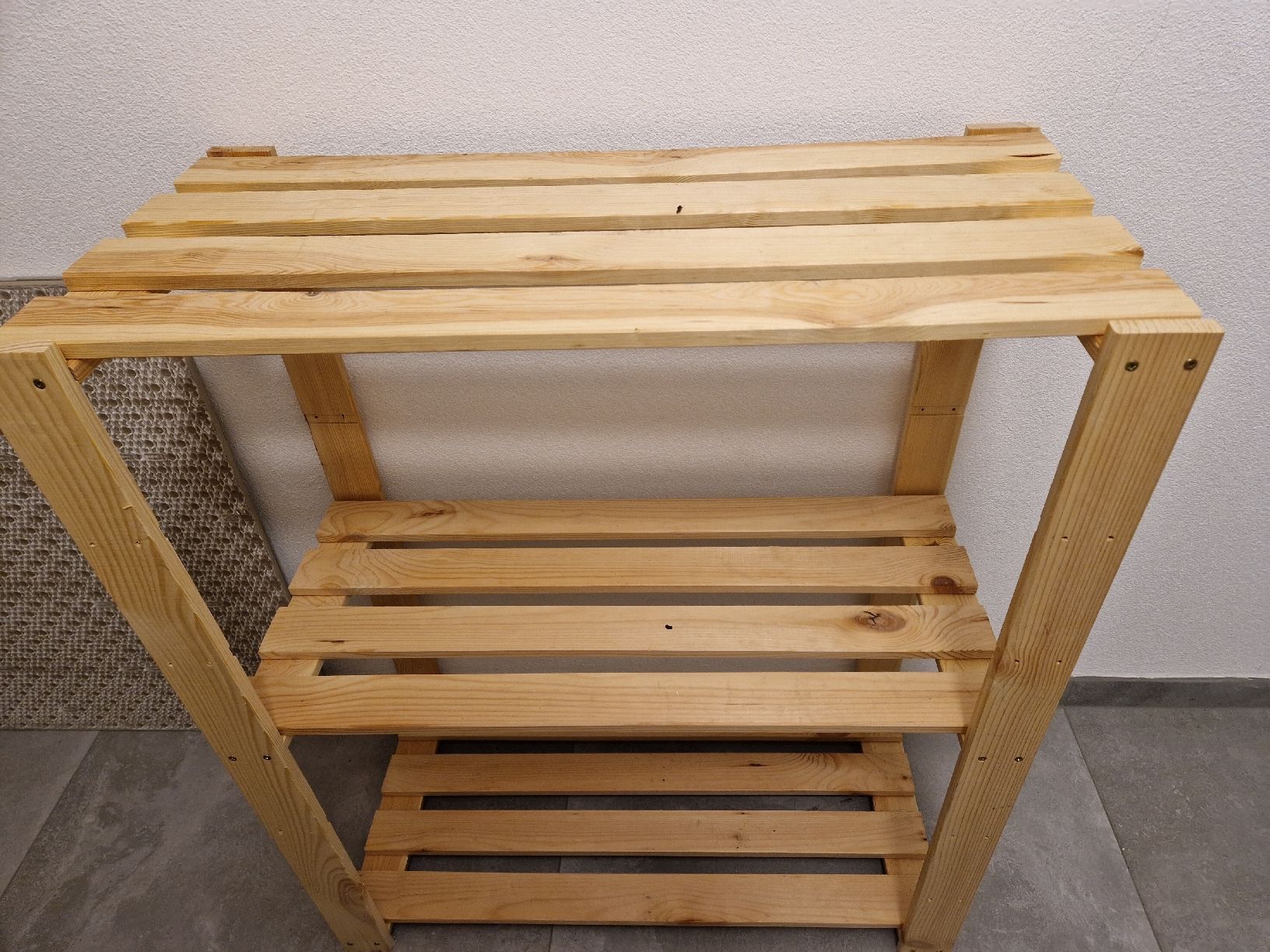Scaffali: Holzregal mit drei Ablagen – Usato da St. Silvester venduto da Radusch
