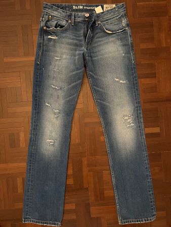 Jeans in der Größe 31/34