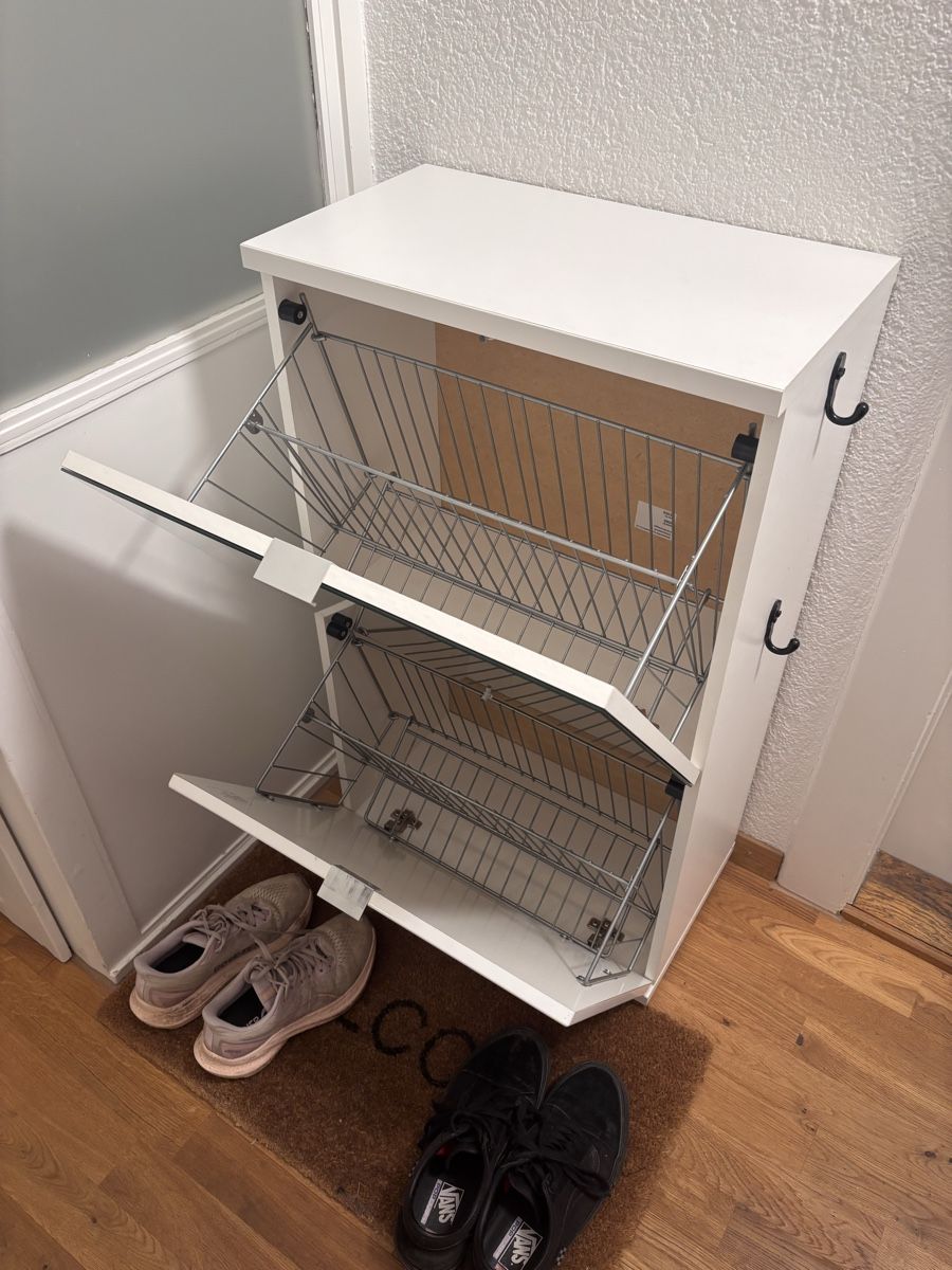 Guardaroba: Schuhschrank mit Spiegel – Usato da Bern venduto da lucamueller02 3
